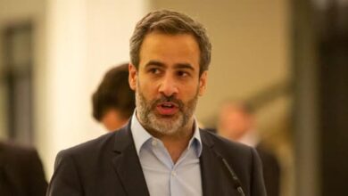 Photo of معوّض في يوم المرأة العالمي: “منتعهد نكمل سوا رحلة الألف ميل”