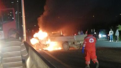 Photo of بالصور- مأساة ليلية تهزّ طرابلس.. وفاة شخص احتراقاً داخل “بيك آب”!