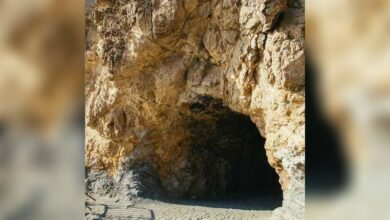 Photo of بحثا عن الكنز.. نهاية محزنة لشخصين داخل مغارة في المغرب