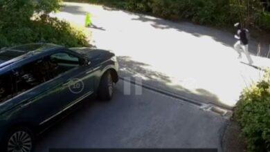 Photo of بعد أن صورته كاميرا مراقبة.. شاهد ما فعلته فتاة للوصول الى قاتل والدها