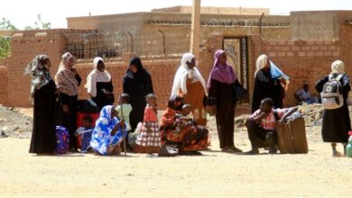 Photo of اشتباكات السودان: ارتفاع حصيلة القتلى من المدنيين وفرار الآلاف هرباً من القتال