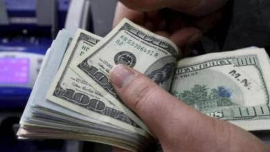 Photo of بعد ارتفاعه عصراً.. على أي تسعيرة أقفل دولار السوق الموازية؟
