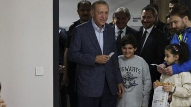 Photo of بالفيديو – صفعة أردوغان لحفيده تشعل وسائل التواصل الاجتماعي