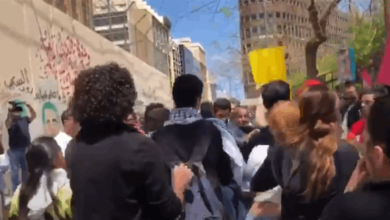 Photo of إشكالٌ كبير وتضارب بين متظاهرين في بيروت.. شاهدوا الفيديو!