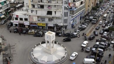 Photo of طوقٌ أمني وتوتر.. هذا ما يجري في الطريق الجديدة