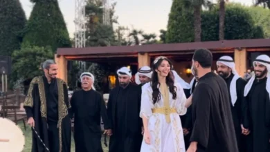 Photo of دبكة وفرح وأغاني بعلبكية ..لقطات من ليلة حناء ماريتا الحلاني