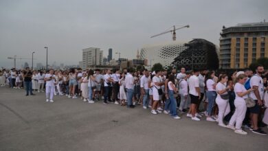Photo of بالفيديو: مشهد “مُقرف” بعد حفل عمرو دياب!