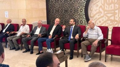 Photo of السيد أحمد هاشمية يعزي ابراهيم قمر…إليكم التفاصيل