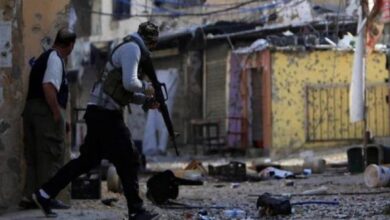 Photo of خلاف بين “فتح” و”حماس”… ما جديد عين الحلوة؟