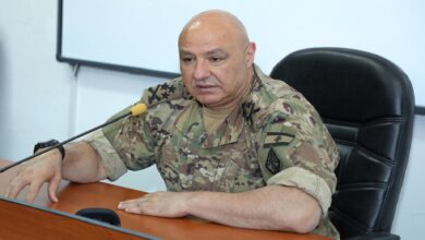 Photo of قائد الجيش مُرشّح رئاسي وإن نأى بنفسه