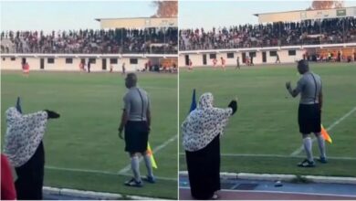 Photo of سيدة مسنة تقتحم الملعب وتحتج بعفوية على قرارات الحكم المساعد في دوري غزة لكرة القدم!