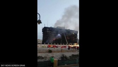 Photo of بالفيديو… النيران تلتهم مبنى مديرية امن الاسماعيلية في مصر