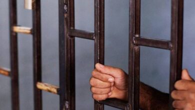 Photo of افتعلا الحريق… وفاة سجينَين اختناقاً في نظارة مخفر إهدن