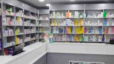 Photo of في جبيل… سيارة ارتطمت بالمدخل الزجاجي لصيدلية (فيديو)