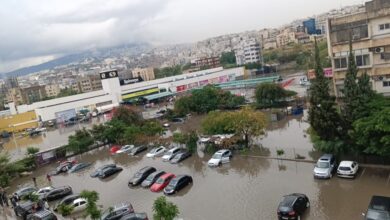 Photo of بالصور: مياه الأمطار تحوّل طرقات لبنان إلى مستنقعات في الحازمية