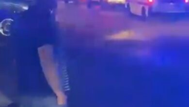 Photo of بالفيديو…لحظة نقل سيارات الصليب الأحمر ٥ حالات من منطقة السدانة في خراج كفرشوبا