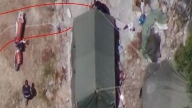 Photo of إعادة نصب خيمة الحزب قبالة موقع زبدين بعد تعرضها للقصف الإسرائيلي صباحا