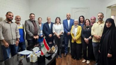 Photo of رئيسة جديدة لفرع الجنوب في نقابة المعلمين