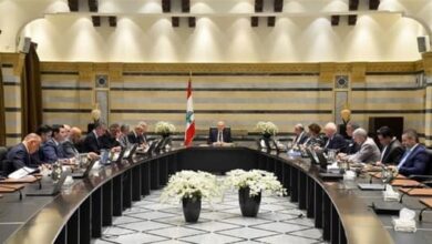 Photo of تسوية… وتمديد لقائد الجيش داخل مجلس الوزراء