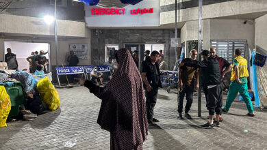 Photo of جيش الاحتلال الإسرائيلي يسرق جثامين الشهداء من باحة مجمع الشفاء