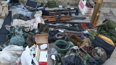 Photo of مداهمة وتوقيف 3 أشخاص… وهذا ما ضُبط بحوزتهم