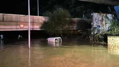 Photo of بعد فيضان الطرقات… “الطاقة” توضح